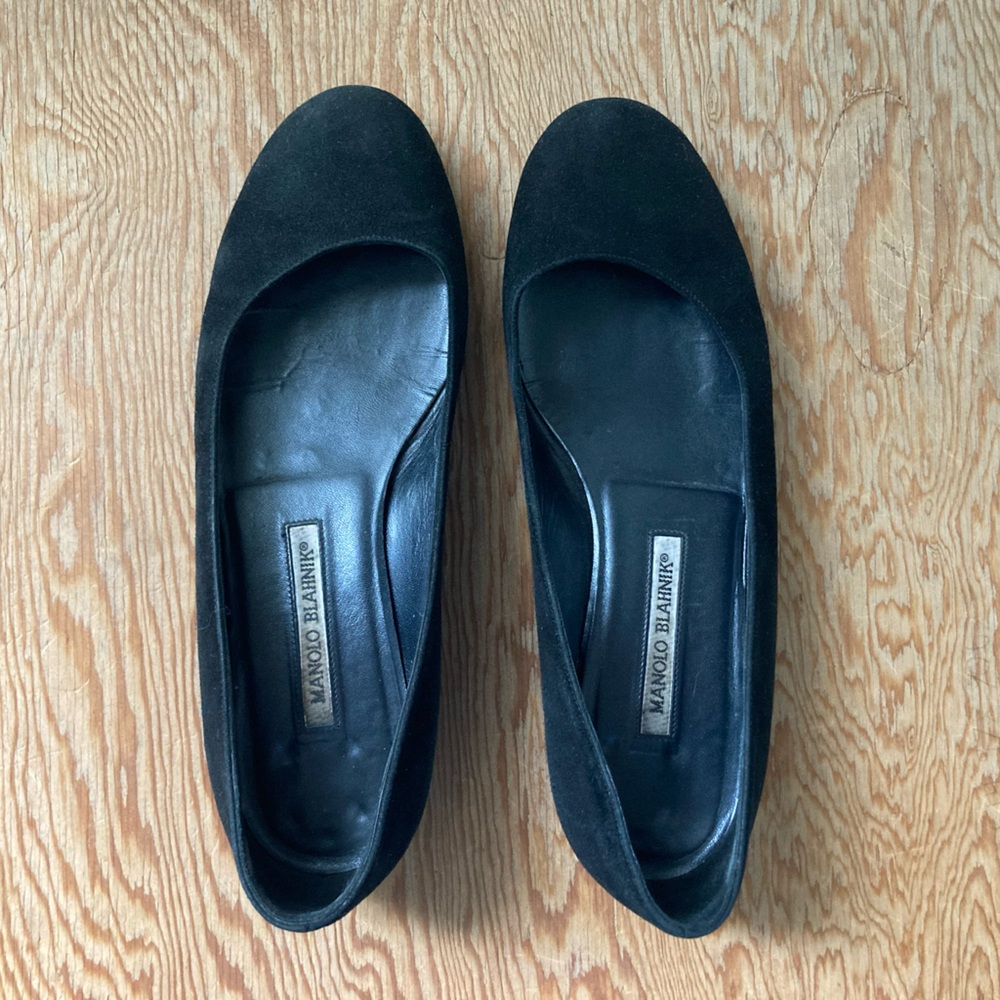 Manolo Blahnik suede flats
